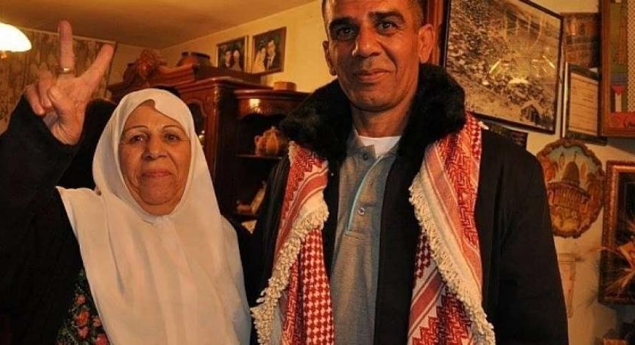 الصحفي الرفيق نضال أبو عكر.jpg