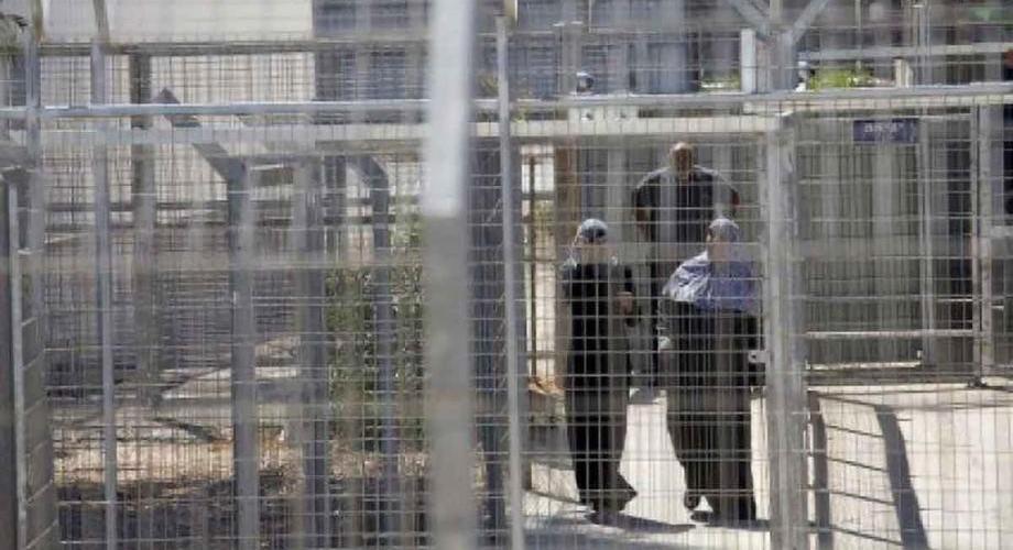 الأسيرات في سجون الاحتلال.jpg